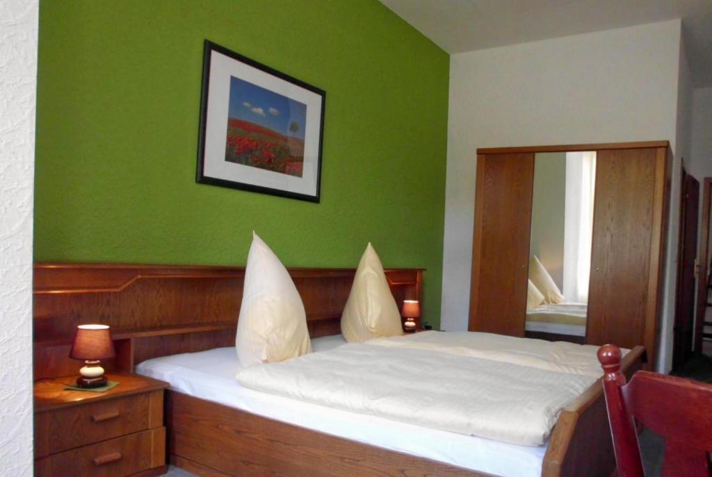 Hotel Garni Am Thueringer Klosstheater Friedrichroda Δωμάτιο φωτογραφία